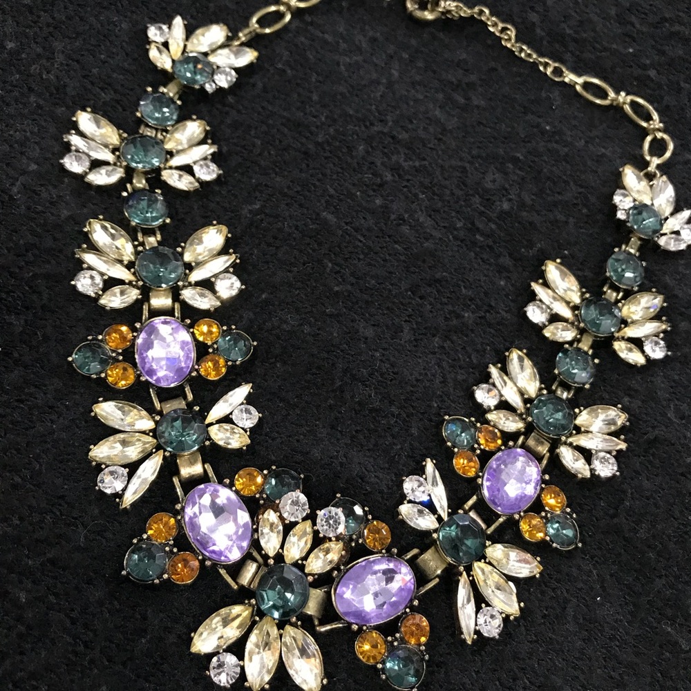 Statement Necklace - Picture 3 of 4